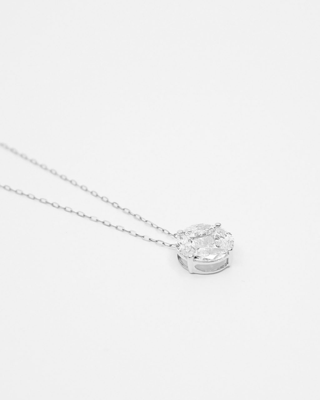 1.5ct Round LGD Illusion Necklace