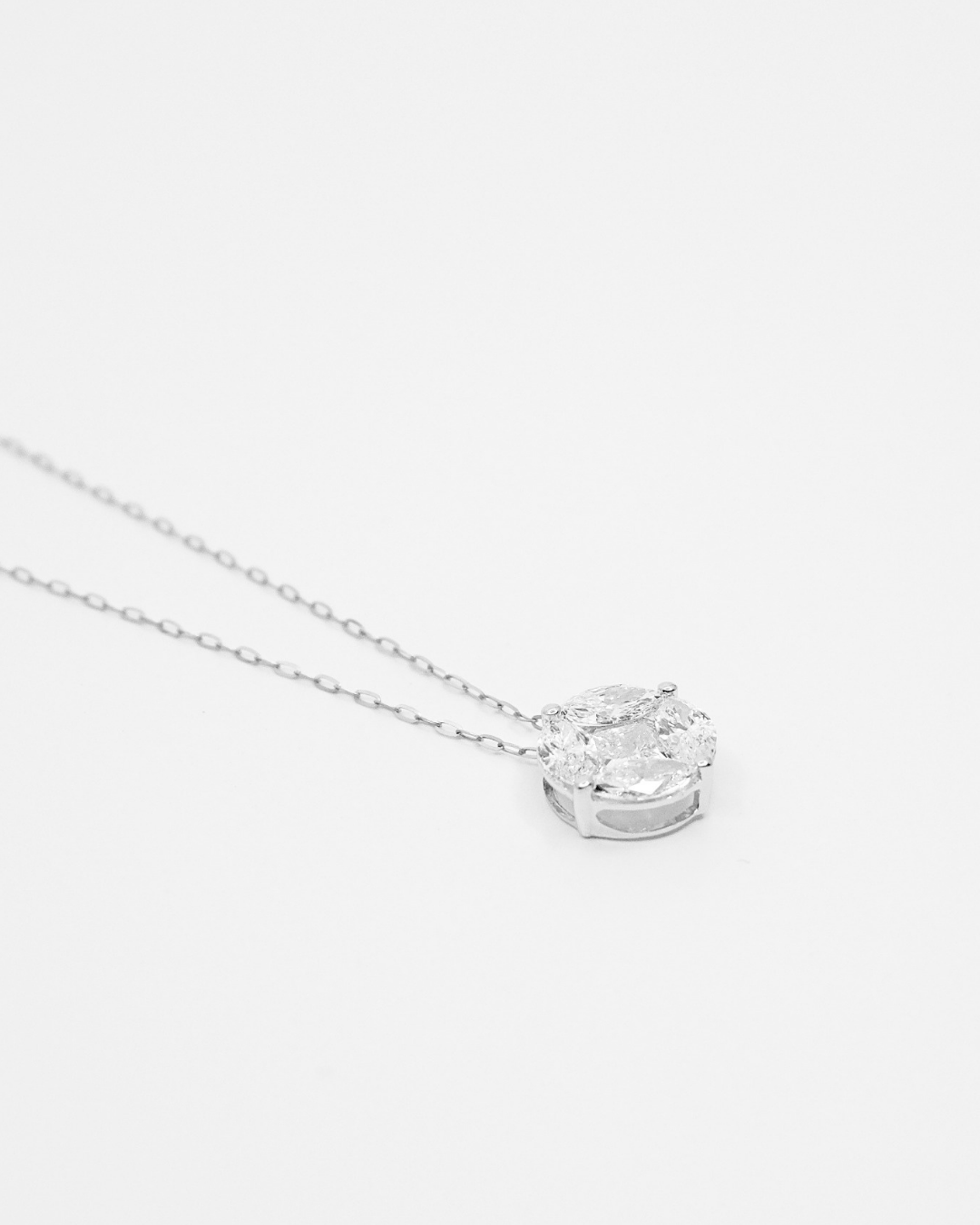 1.5ct Round LGD Illusion Necklace