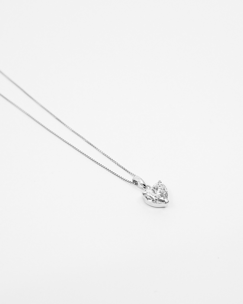 18k Heart Cut Diamond LGD Necklace