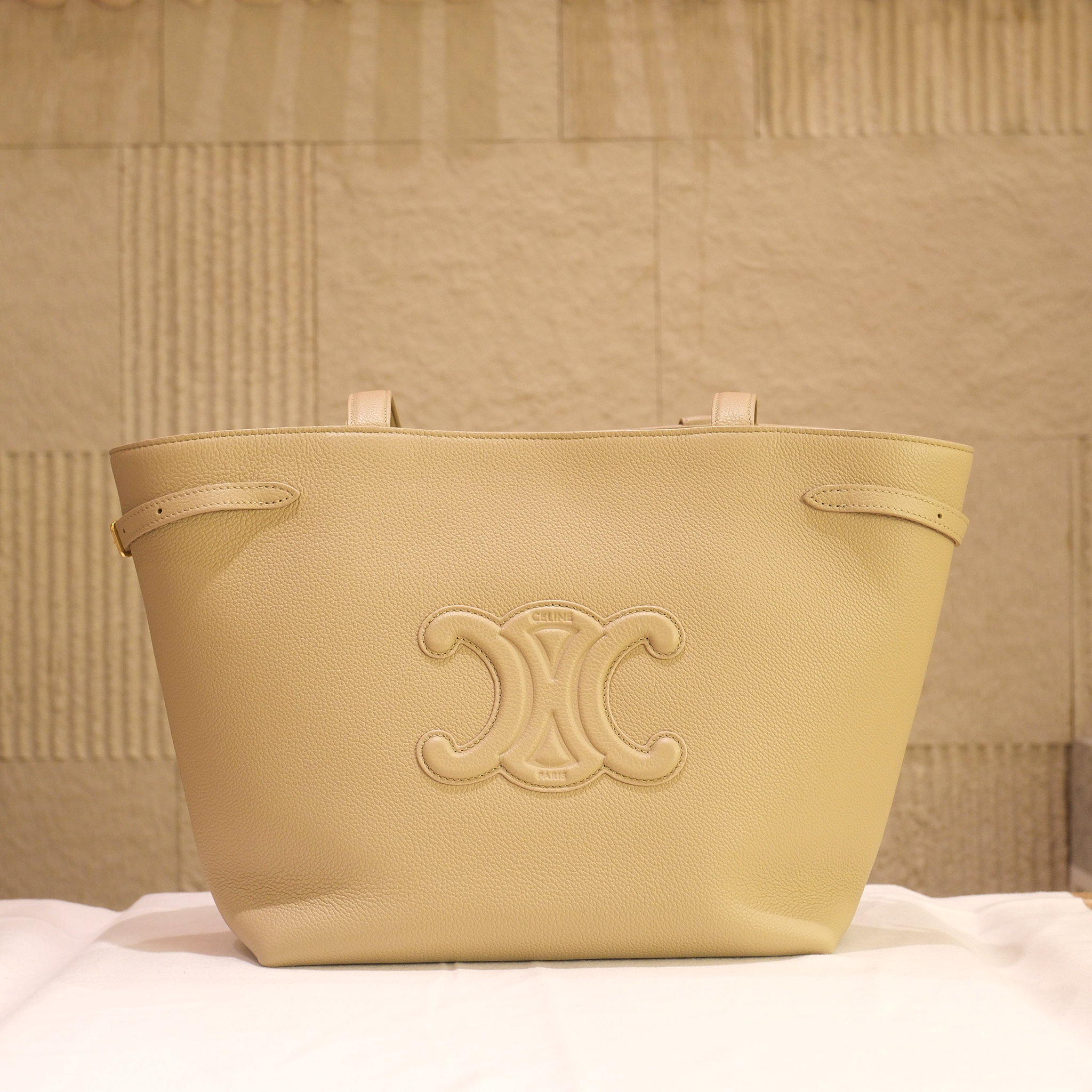 Celine Hipppotamus Anais Logo Embossed Shoulder Bag