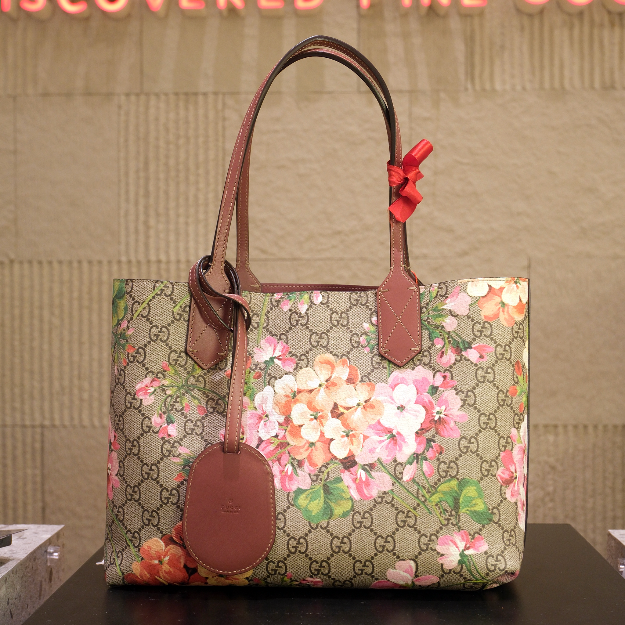 Gucci Reversible Blooms Gg Print Small Tote Bag